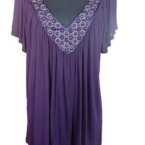 💚3/$25 Soprano Purple Embellished V-Neck Blouse